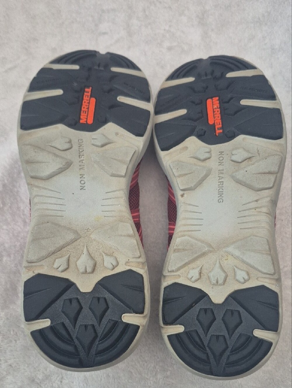 Merrell Men's Burgundy Athletic Sneakers - Picture 4 of 6